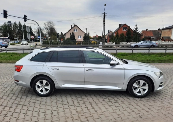 Skoda Superb cena 79900 przebieg: 163519, rok produkcji 2020 z Niemcza małe 781